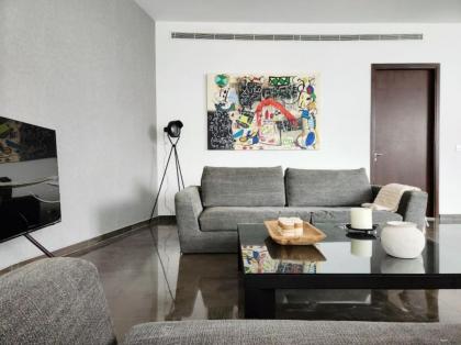 Chic Contemporary 3BR in Mar Mikhael - image 4