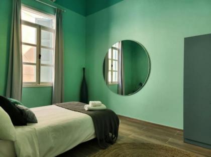 Spacious 2 Bedroom Apt In Mar Mikhael - image 22