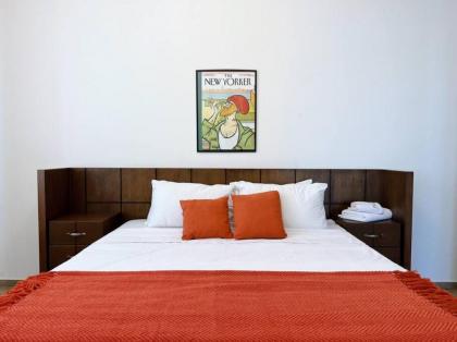 Elevated 2BR living in Hamra - image 15