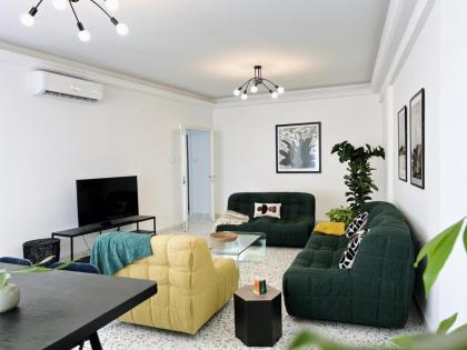 Chill 2Br haven Gemmayze - image 12