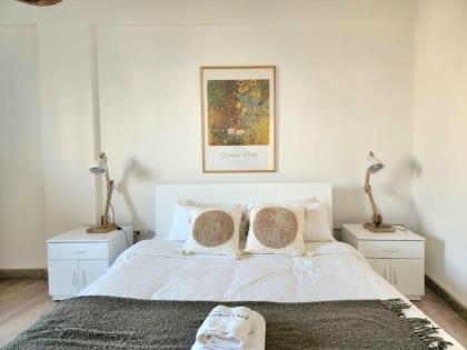 Chill 2Br haven Gemmayze - image 16