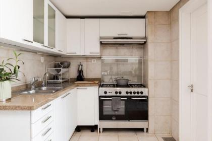 Stunning Artist House in Saifi - image 10