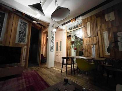 Designer 1BR apt in Gemmayze - image 6