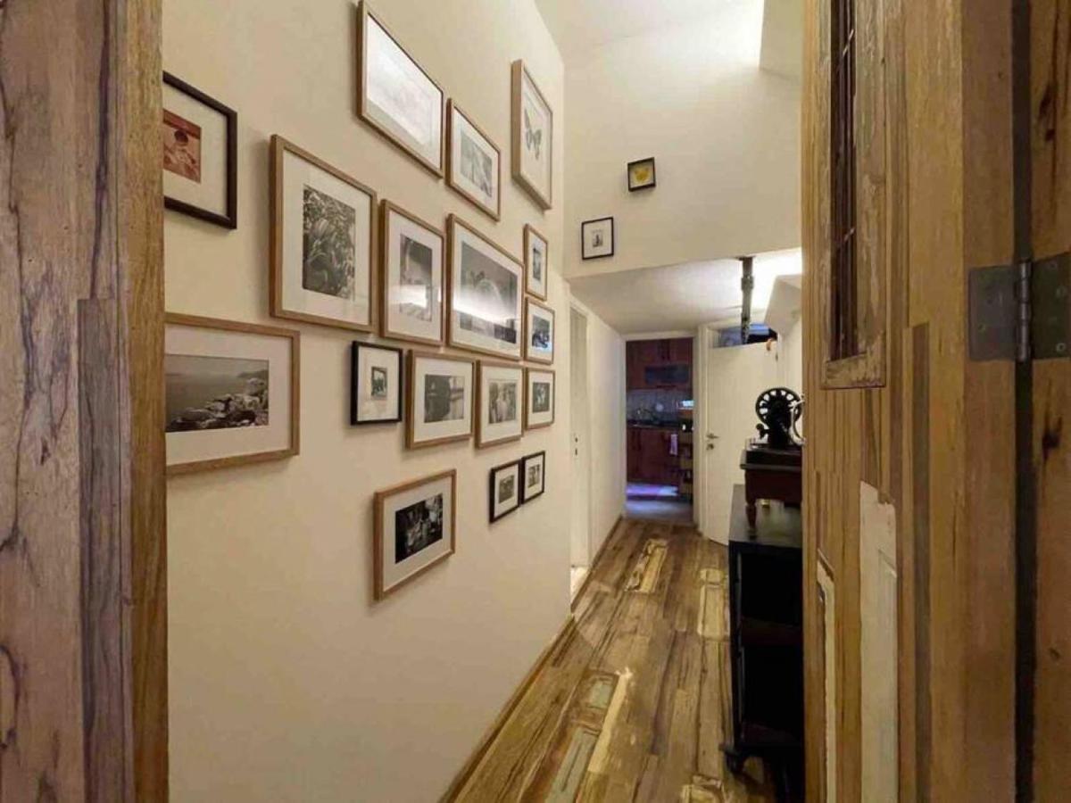 Designer 1BR apt in Gemmayze - image 7