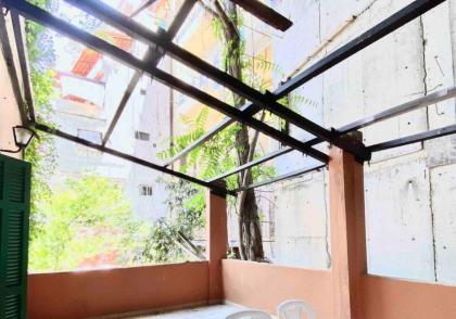 3BR on MM stairs with a quiet terrace - image 9