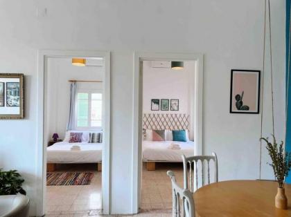 Bright Loft 4BR MarMikhael - image 12