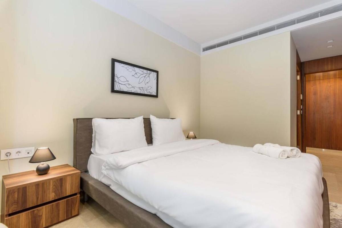 Solidere Tune 1Bedroom Apartment At Kantari Beirut - image 7