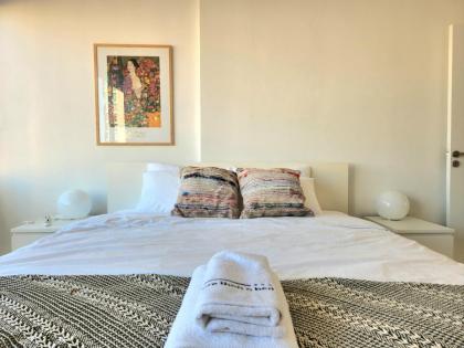 Sunny Eclectic 3BR house in Gemmayze - image 14