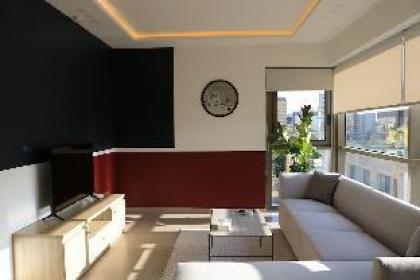 ZUR Studios & Suites - image 11